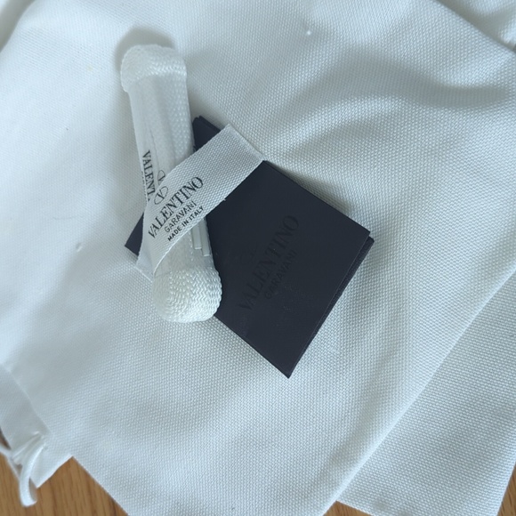 Valentino Rockstud Untitled Sneakers - Picture 2 of 13